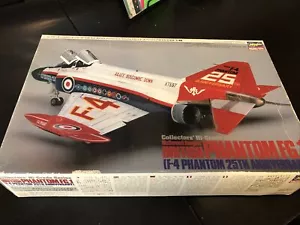 Hasegawa British Phantom FG-1 F-4 Phantom 25th Anniversary Kit Alta Grado 1:48 Ext - Foto 1 di 2