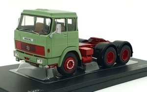 Ixo Models 1/43 Scale TR151.22 - 1966 Henschel HS 19 TS - Green/Red - Picture 1 of 6