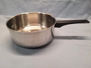West Bend Town House 3 Qt Pot Stainless Pot, no lid, needs new handle - Picture 1 of 13