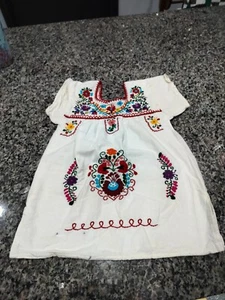 Mexican Dress Child little girl Pit To Pit 11.5" traditional cute - preowned - Picture 1 of 6