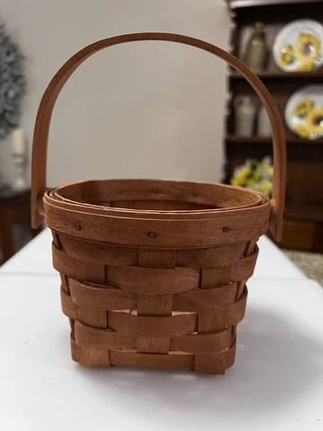 longaberger basket -Vintage Cover