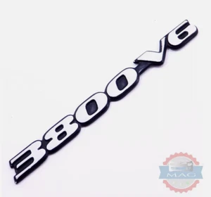 97-03 Pontiac Grand Prix GT 3800 V6 Front Bumper White Fender Emblem OEM 99 01 - Picture 1 of 2