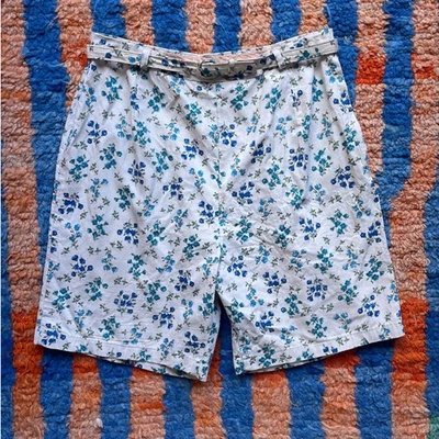 Vtg 60's Floral High Rise Retro Shorts Belt Size Zipper 28" w True Vintage - Image 1 of 4