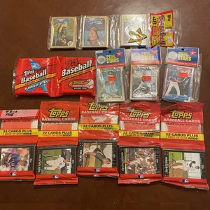 Topps Baseball Karten Packungen - 10 insgesamt fabrikversiegelt  - Bild 1 von 9