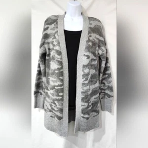 William Rast Women's Open Front Cardigan Size Medium Gray Camo Soft Cozy Sweater - Picture 1 of 6