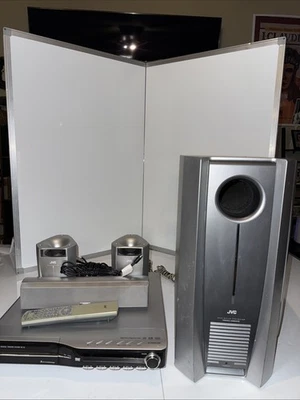 JVC TH-C5 Home Theater System 5 Disc CD DVD Player  2003 See Video Works Great - Image 1 of 4