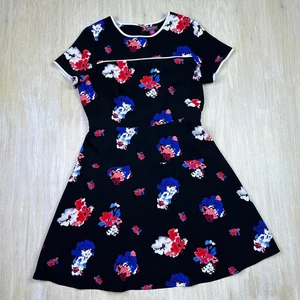 Vestido Vince Camuto Negro Flor de Viaje Floral Ajuste y Acampanado Carrera Oficina 8 - Imagen 1 de 14