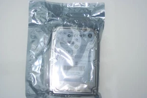 NEW NEU Fujitsu MHW2040AT 40GB Festplatte HDD 2,5 Zoll IDE ATA  12ms  4200 U/min - Afbeelding 1 van 4