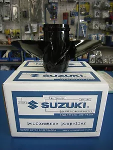 SUZUKI OUTBOARD ALUMINUM PROPELLER 58100-88L72-019 - Foto 1 di 7