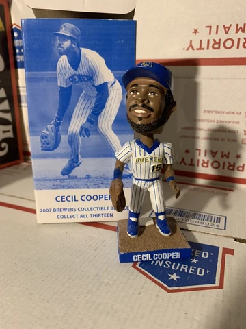 2007 Cecil Cooper Milwaukee Brewers 1982 Team Bobblehead Pinstripe SGA Retro Cover