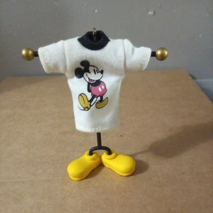 Walt Disney 2007 Hallmark Mickey Mouse Style with a Smile Christmas Ornament! - Picture 1 of 3