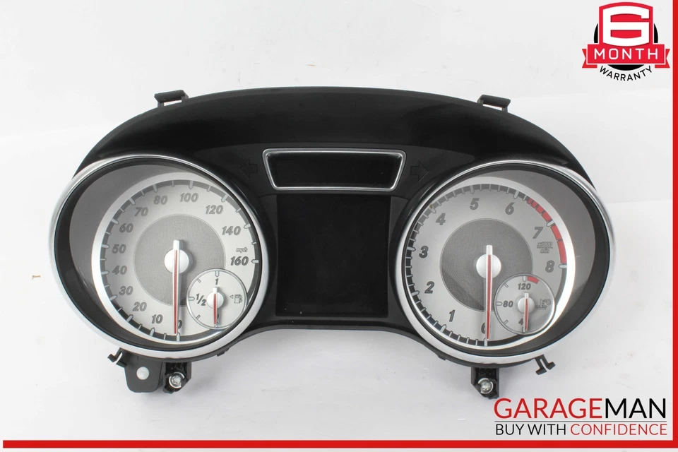 Cuadro de instrumentos velocímetro medidor odómetro fabricante de equipos originales Mercedes W117 CLA250 14-19 Foto 1 de 4
