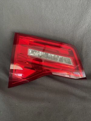 Luz trasera interior izquierda lado conductor ACURA MDX 2007-2009 949-472 OEM Foto 1 de 4