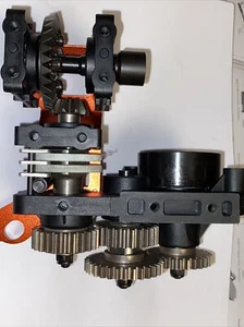 Komplettes  Getriebe+ Scheibenbremsen+ Mitteldifferential-Kupplungsglocke - Bild 1 von 12