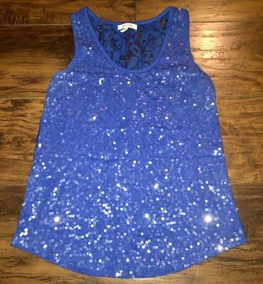 Camiseta sin mangas dELiAs azul frontal lentejuelas encaje trasero - Adolescentes/Juniors Talla M Foto 1 de 3