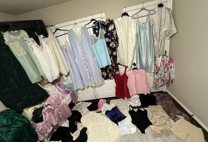 LOT 42 Vintage LINGERIE Gown Sexy robe peignoir Lace Slips teddie Bra Panty Glam - Picture 1 of 20