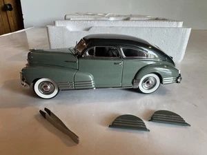 Danbury Mint 1:24 scale Diecast 1948 Chevrolet Fleet Line Aero Sedan Car Green - Picture 1 of 13