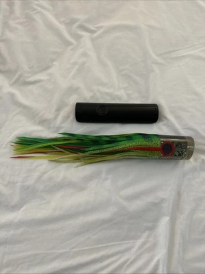 Señuelo Hawaiian Big Game Offshore Marlin. Foto 1 de 4