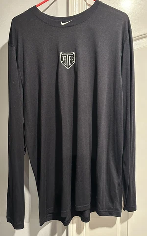 New York Yankee Team Issued Nike Derek Jeter #2 Long Sleeve DriFit Shirt Size XL Cover