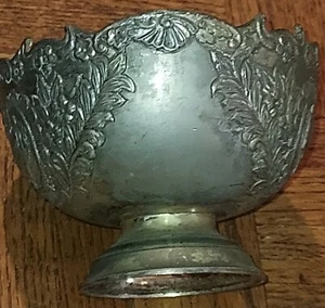 F.B. Rogers versilberte verzierte Standschale 4"x3" - Bild 1 von 8