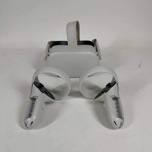 Meta Quest 2 64GB VR System KW49CM - Bild 1 von 12