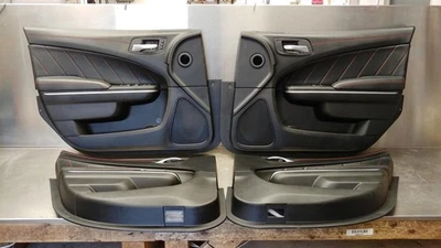 Dodge Charger 2019-2023 carrocería ancha OEM paneles de moldura interiores delanteros y traseros Foto 1 de 4