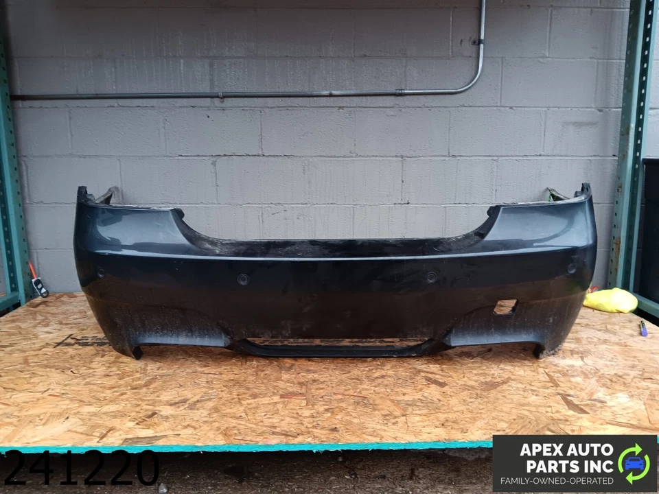 *LOCAL PICKUP* OEM BMW M5 2.5L REAR BUMPER COVER BLACK E60 Foto 1 de 4