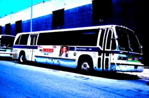 ORIGINAL KODACHROME SLIDE NYC BUS 1986 GM RTS 4402 W 216 ST-9 AV KB DEP 6/10/02 - Picture 1 of 1
