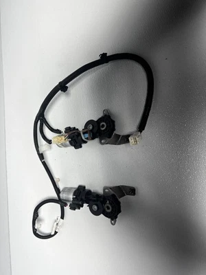 2008-2014 TOYOTA SEQUOIA ТРЕТИЙ РЯД СИДЕНЬЯ ЛЕВАЯ СТОРОНА СИДЕНЬЯ МОТОРЫ - Изображение 1 из 4