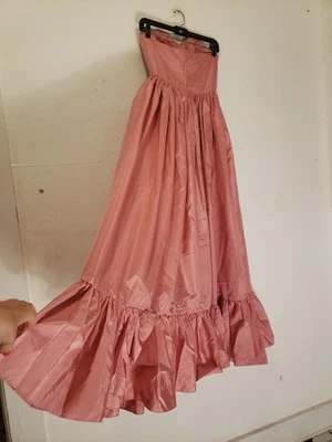 Vestido de graduación vintage años 70 temas talla 4 XS rosa malva sin tirantes COMO ESTÁ Foto 1 de 4