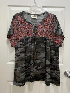 SAVANNA JANE Floral Embroidered Camo Top Womens 3X Short Sleeve Tassel Tie - Picture 1 of 6