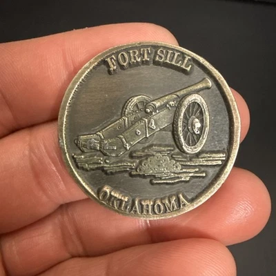 Medalla del Ejército de los Estados Unidos Artillería de Campo FORT SILL Comando de Oklahoma Foto 1 de 4