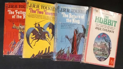 1965 ACE Tolkien LotR Lord of the Rings Pirate Ballantine Hobbit Lion Cover XF+ - Imagem 1 de 3