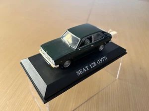 SEAT 128 (1977) 1:43 ALTAYA OJO LE FALTA UN ESPEJO Cristinomodels - Imagen 1 de 5