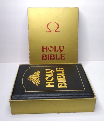 Omega Heirloom Family Bible King James Version Illustrated Red Letter in Box 844 - Image 1 of 4