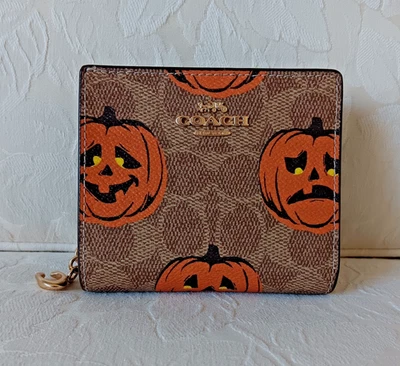Cartera Coach a Presión Nueva con Etiquetas en Lona y Cuero Signature con Estampado de Halloween Foto 1 de 4