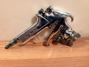 DEVILBISS JGA-510 SPRAY GUN USA - Picture 1 of 6