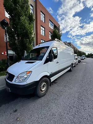 RV Mercedes Benz - Image 1 of 4