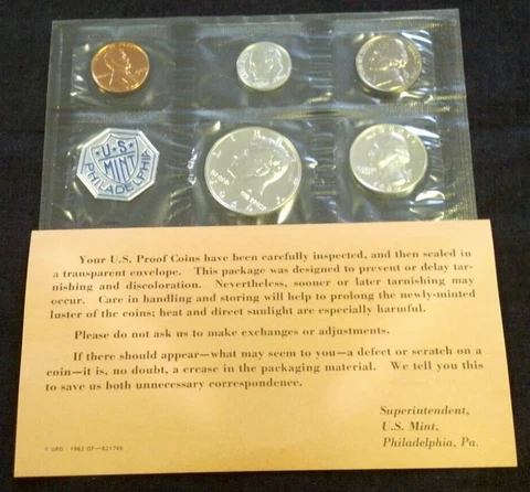 1964 SILVER PROOF SET WITH ACCENTED HAIR KENNEDY 50c  (1988) Cover