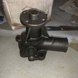 71’ Ford HEavy Duty Truck Water Pump Casting #71HF-8505-CB - Picture 1 of 1