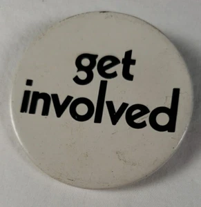 get engagiert Pin Pin-Back Button Anstecker schwarze Buchstaben auf weißem Hintergrund - Bild 1 von 7