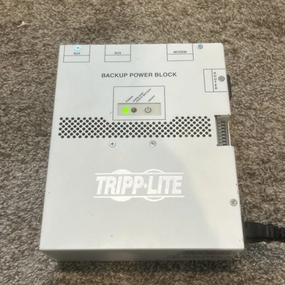 *USADO* Bloque de alimentación UPS de respaldo de audio/vídeo Tripp Lite AV550SC Foto 1 de 4