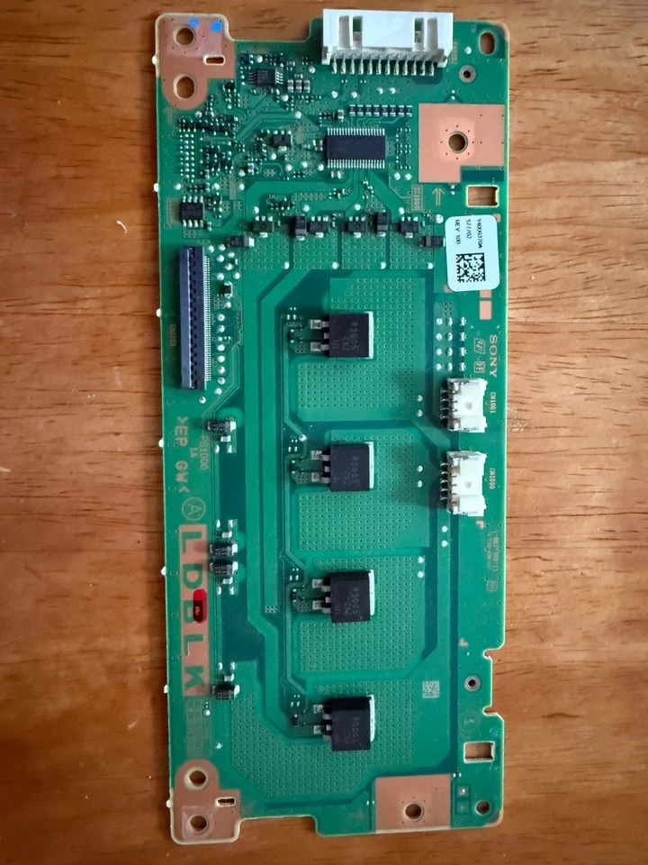 PANEL INVERSOR TV SONY KDL-40EX723 1-883-300-11 LTY400HF09 Foto 1 de 1