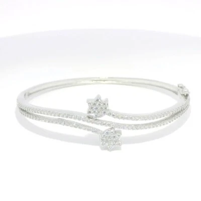 Elegante pulsera plateada con tachuelas de circonita cúbica para niñas y mujeres FB-1125 Foto 1 de 4