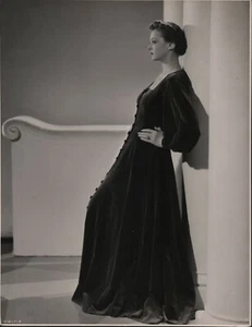 SYLVIA SIDNEY - YOU ONLY LIVE ONCE - 1937 - N & B-TBE - 27 x 35 CM - Foto 1 di 2