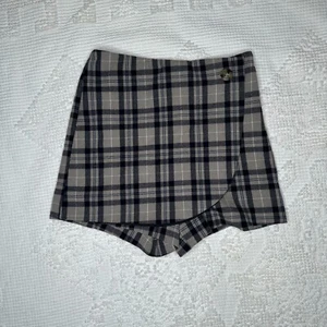 NWT Franki by Francesca's Girl's Plaid Preppy Mini Skort Size Youth 8 Holiday - Picture 1 of 5