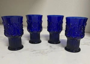 Cuatro vasos pedestal Portugal azul cobalto acanalados y patrón de carcasa 5" - Imagen 1 de 6