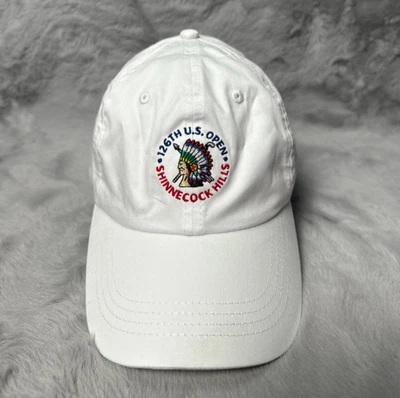 Gorra Peter Millar 126th US Open Shinnecock Hills correa trasera golfista Foto 1 de 4