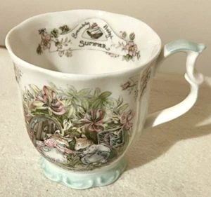 ROYAL DOULTON BRAMBLY HEDGE FULL SIZE SUMMER SEASON BEAKER MUG BONE CHINA 1st QY - Picture 1 of 2