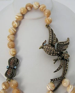 Statement Heidi Daus Cockatiel Parrot Rhinestone Mother of Pearl Beads Necklace - Picture 1 of 10